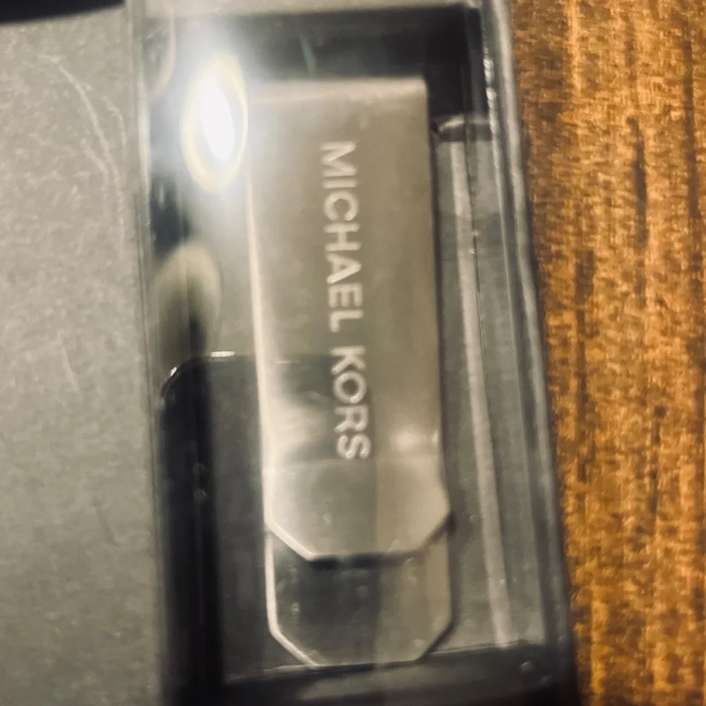 Michael Kors Men’s Wallet with Money Clip